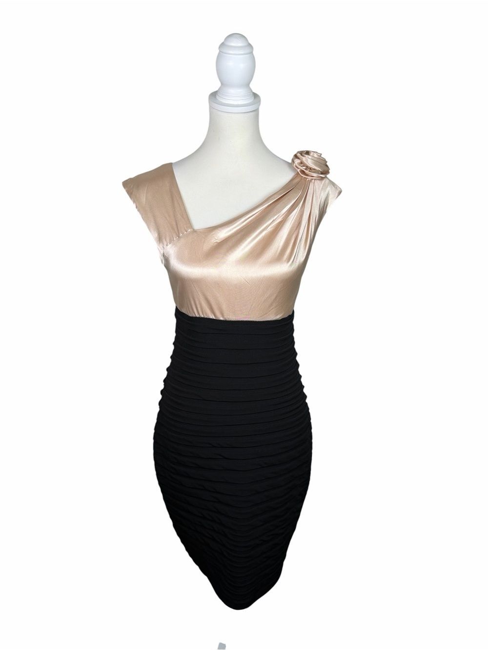 DressBarn Collection One Shoulder Cocktail Dress Size 6 Champagne Black Rosette